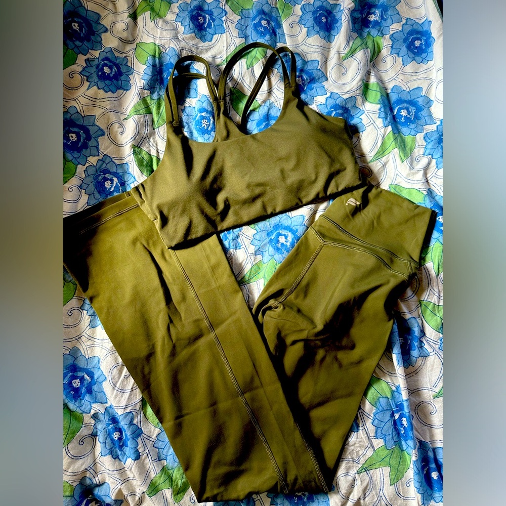 Fabletics set
